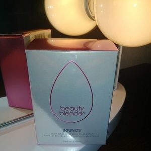 Nib authentic beautyblender bounce foundation